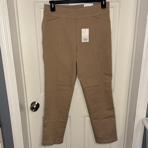 croft & barrow Pants - NWT Croft & Barrow Straight Fit Mid Rise Pants